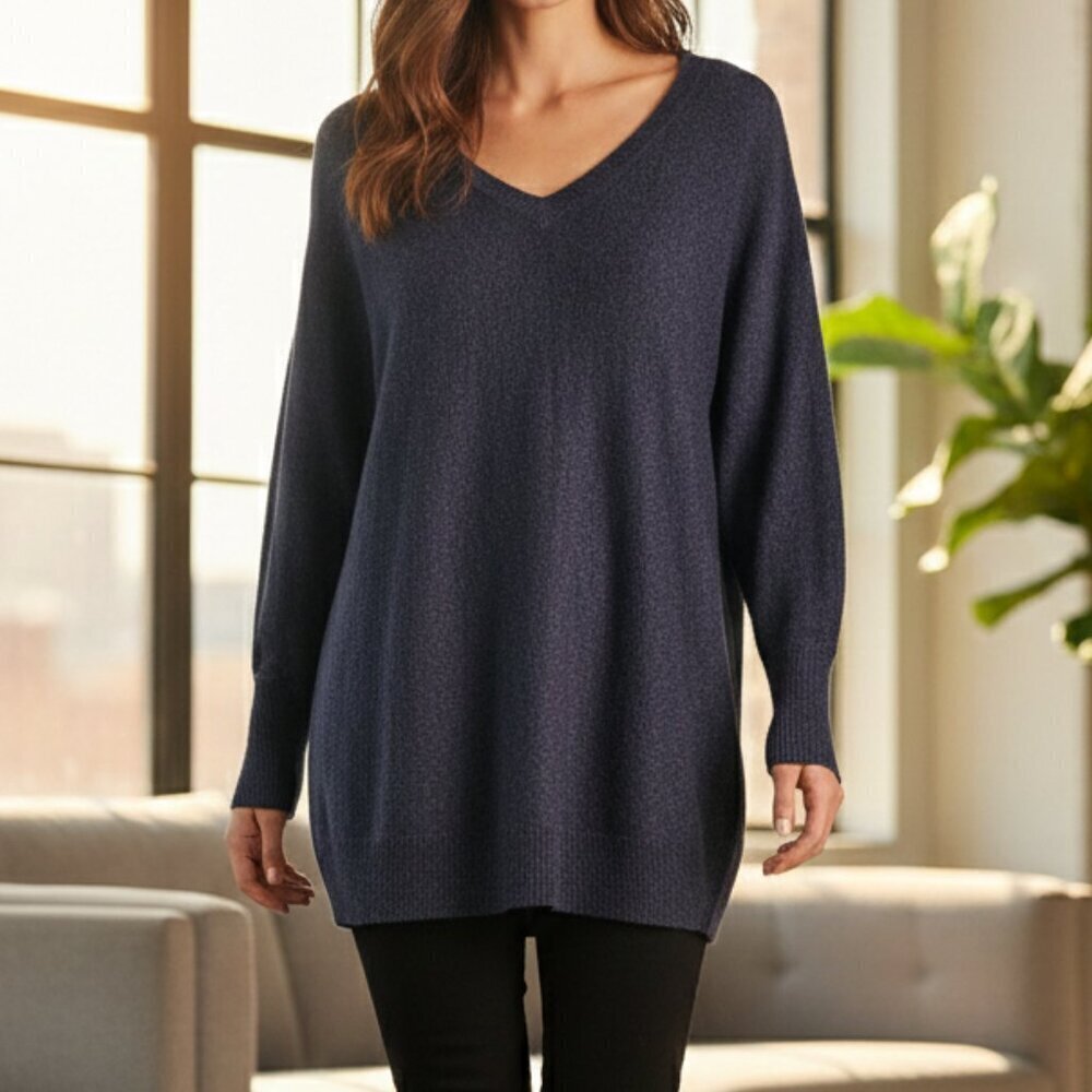 New York & Company Navy Long Sleeve VNeck Small Tunic Sweater